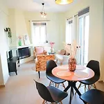 Cosy Lamprini *
